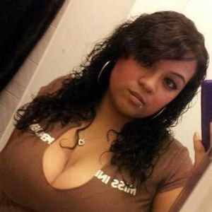 Meet your Posher, Alma