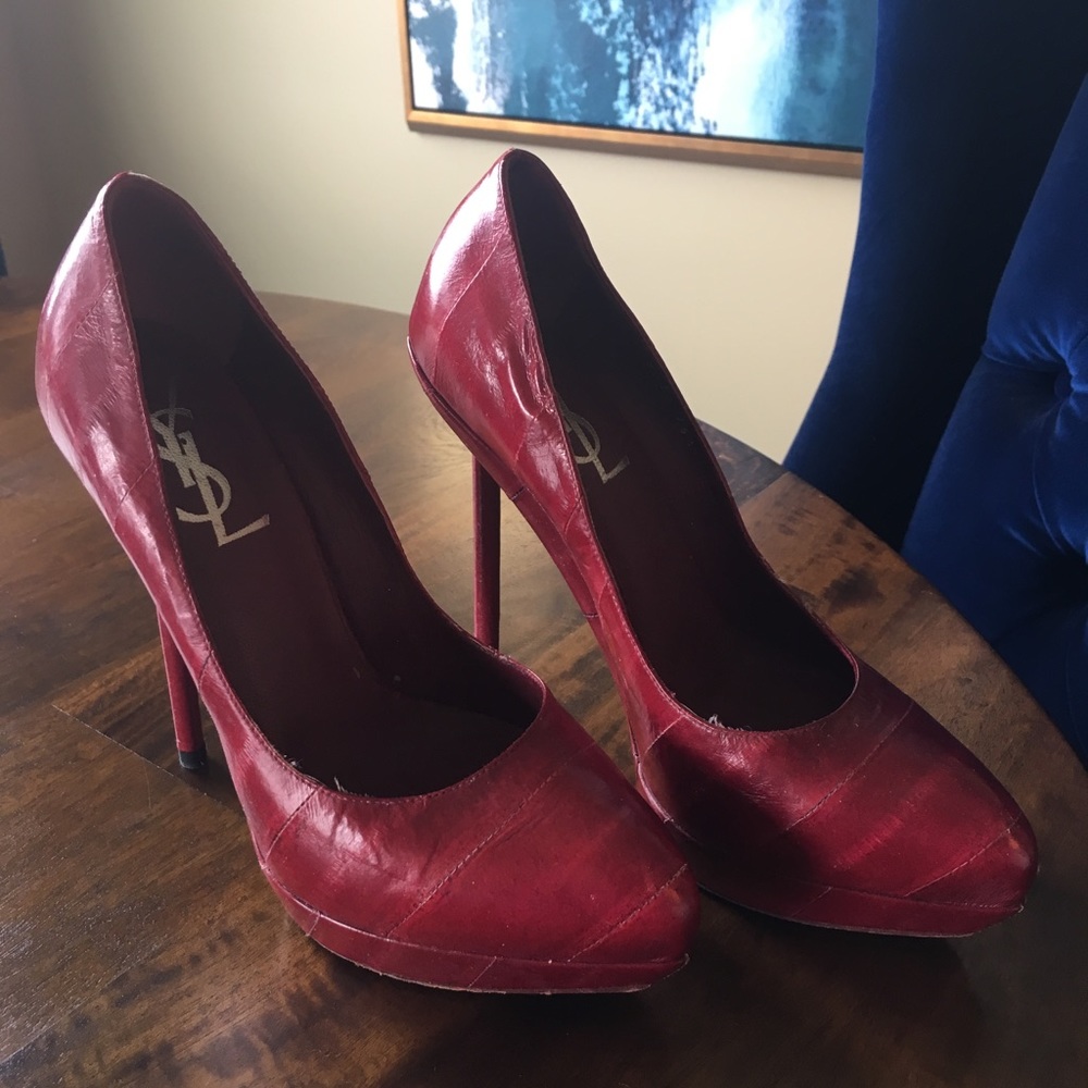 Ysl red eel skin pumps 36.5