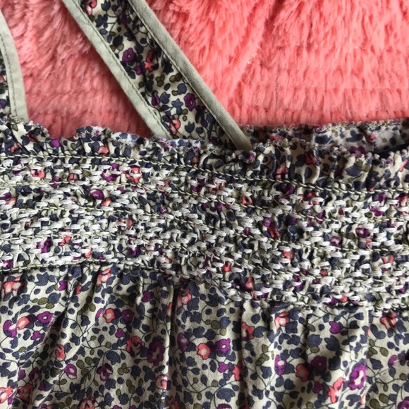 Top - Picture 2 of 3