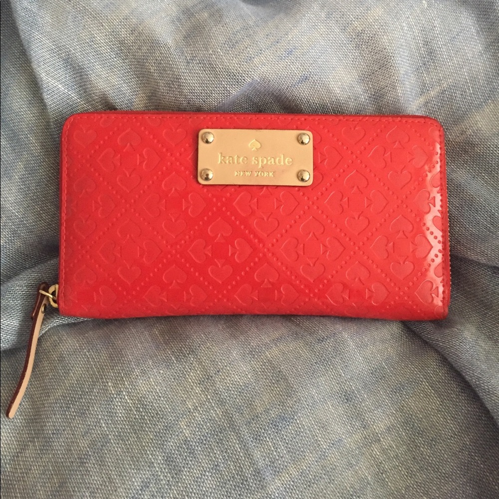 Red Kate Spade wallet/clutch! Great condition!