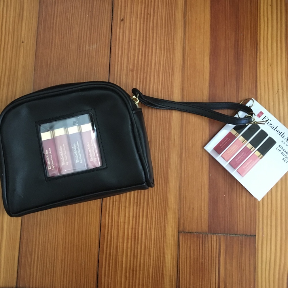 SALE⭐️ NWT Elizabeth Arden "Kissables" Gloss Set