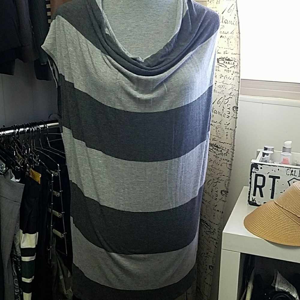 Loose fitting sleeveless top