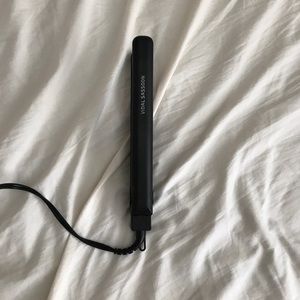 Vidal Sassoon Hair Straightener