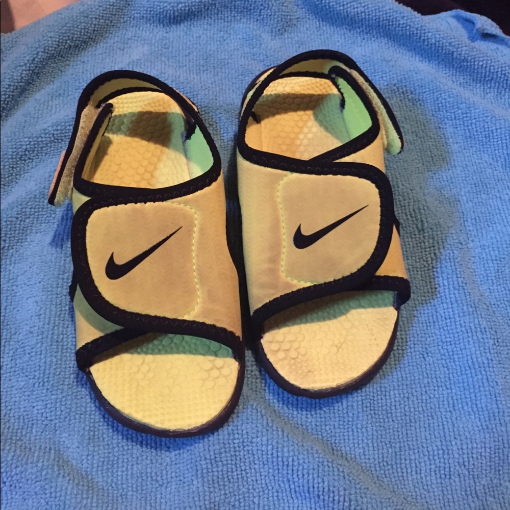 Boys Nike sandals