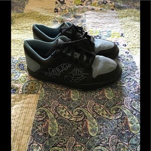 Black & Blue Air Jordan's 🔥