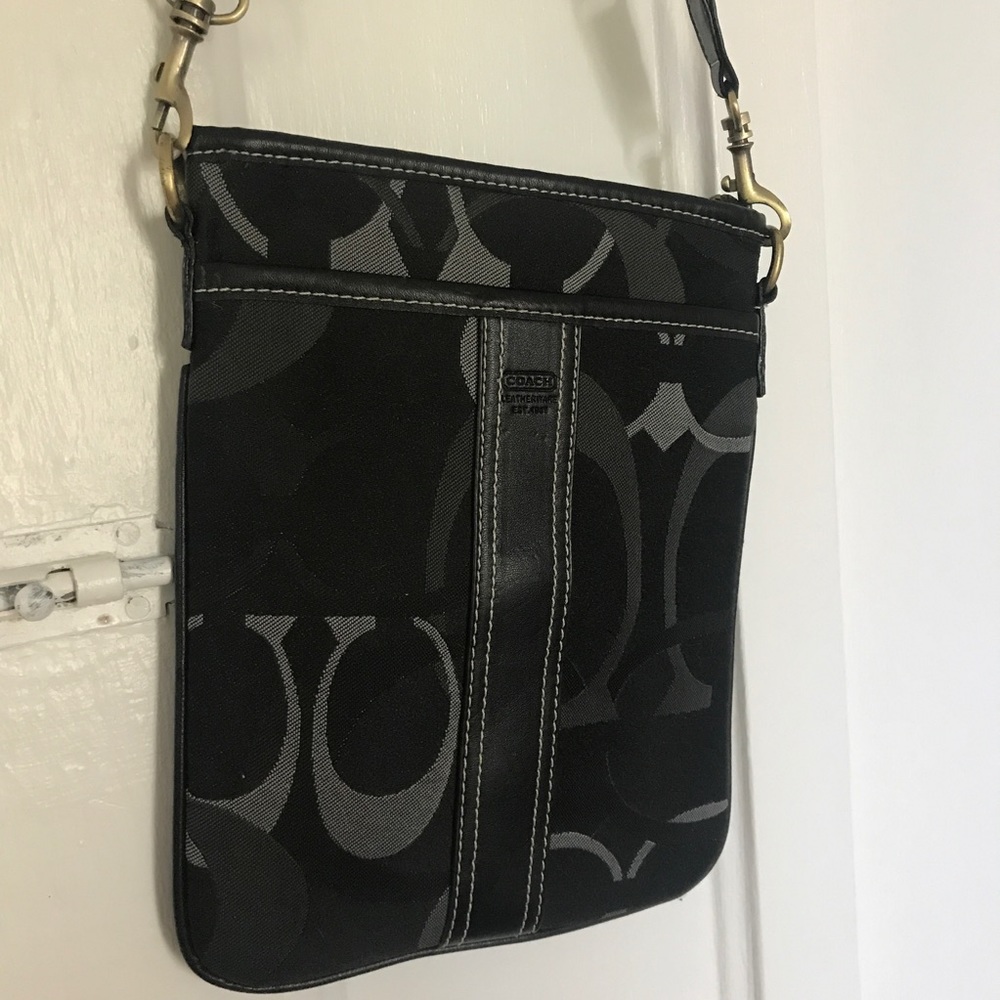 FINAL SALE Coach signature bag with long strap