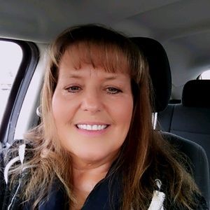 Meet your Posher, Leeann