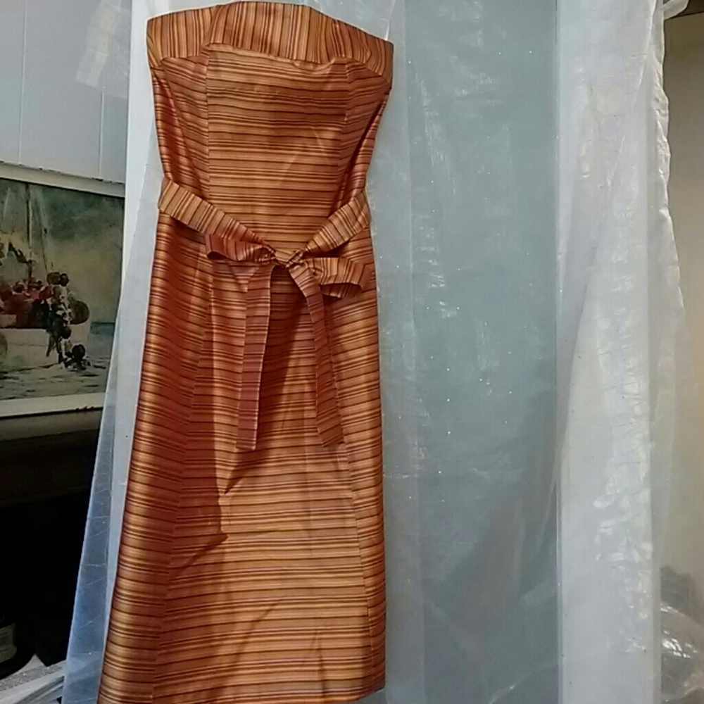 ARIA silk tafetta short strapless evening dress.