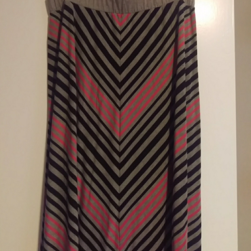 3XL - Chevron Maxi Skirt