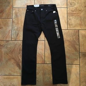 NWT Bullhead men's slim fit denim jeans.