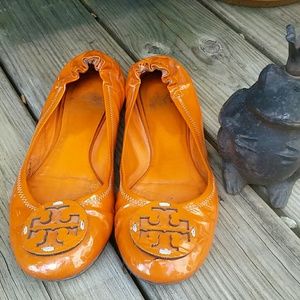 ↘Tory flats↗