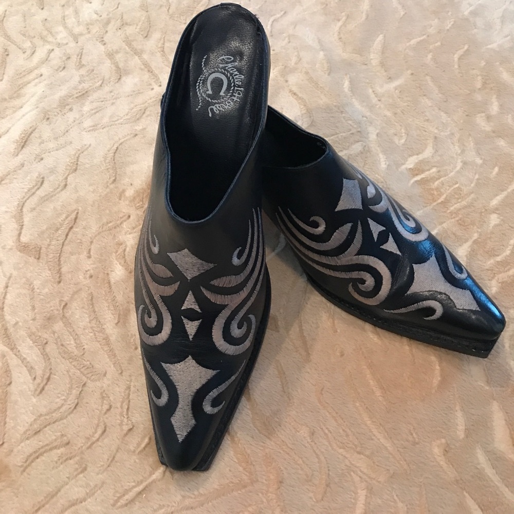 Charlie 1 Horse Mules