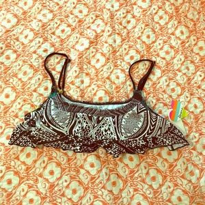 Tribal print flounce👙 top