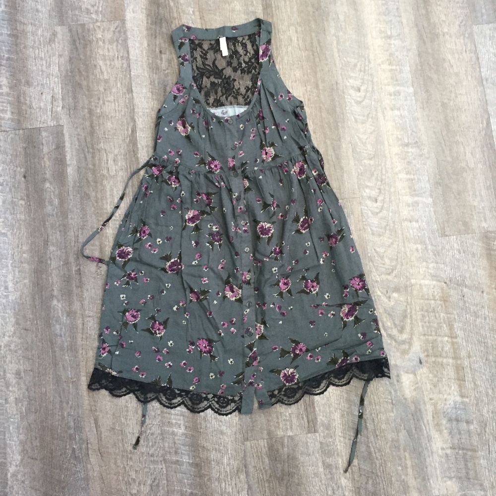 SOLD: Women's Gray Floral Print Dress