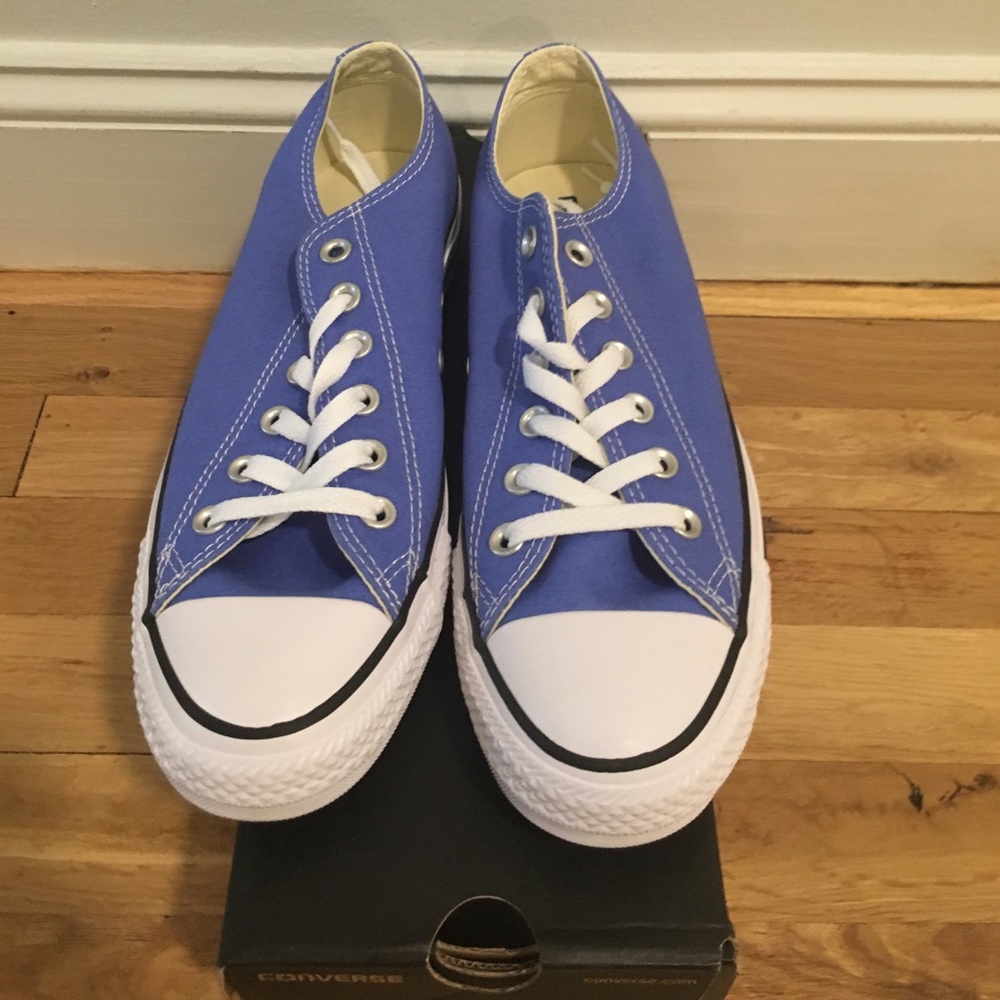Converse blue low Chuck Taylor sneakers