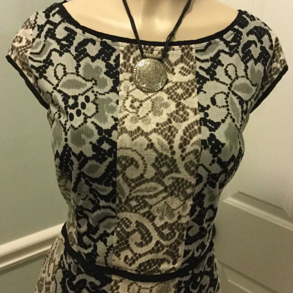 Maggy London cap sleeve dress.