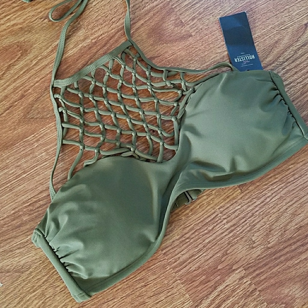 NWT Hollister cage bikini top sz medium