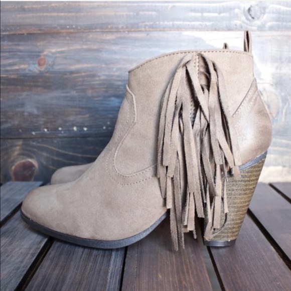 Taupe Burnished Fringe Block Heel Ankle Booties - Picture 3 of 6