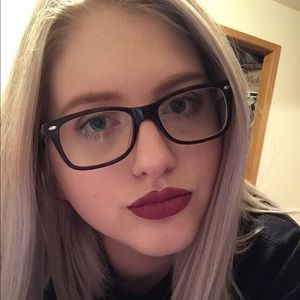 Meet your Posher, Micaela