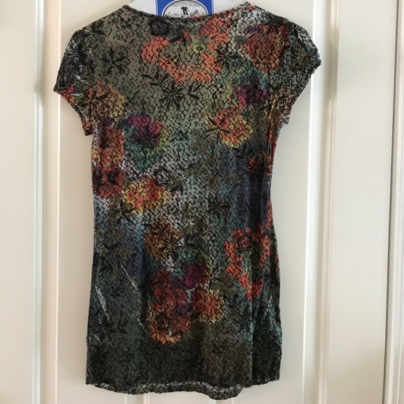 Patterned T - Picture 4 of 4