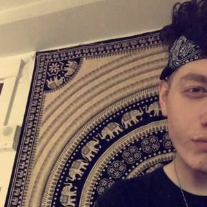 Meet your Posher, Chase