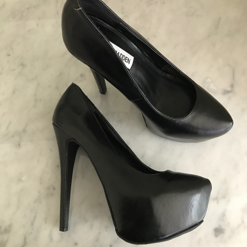 Steve Madden Dayla Platforms