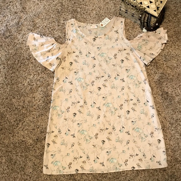 Cute Cold Shoulder Dress - Picture 1 of 1