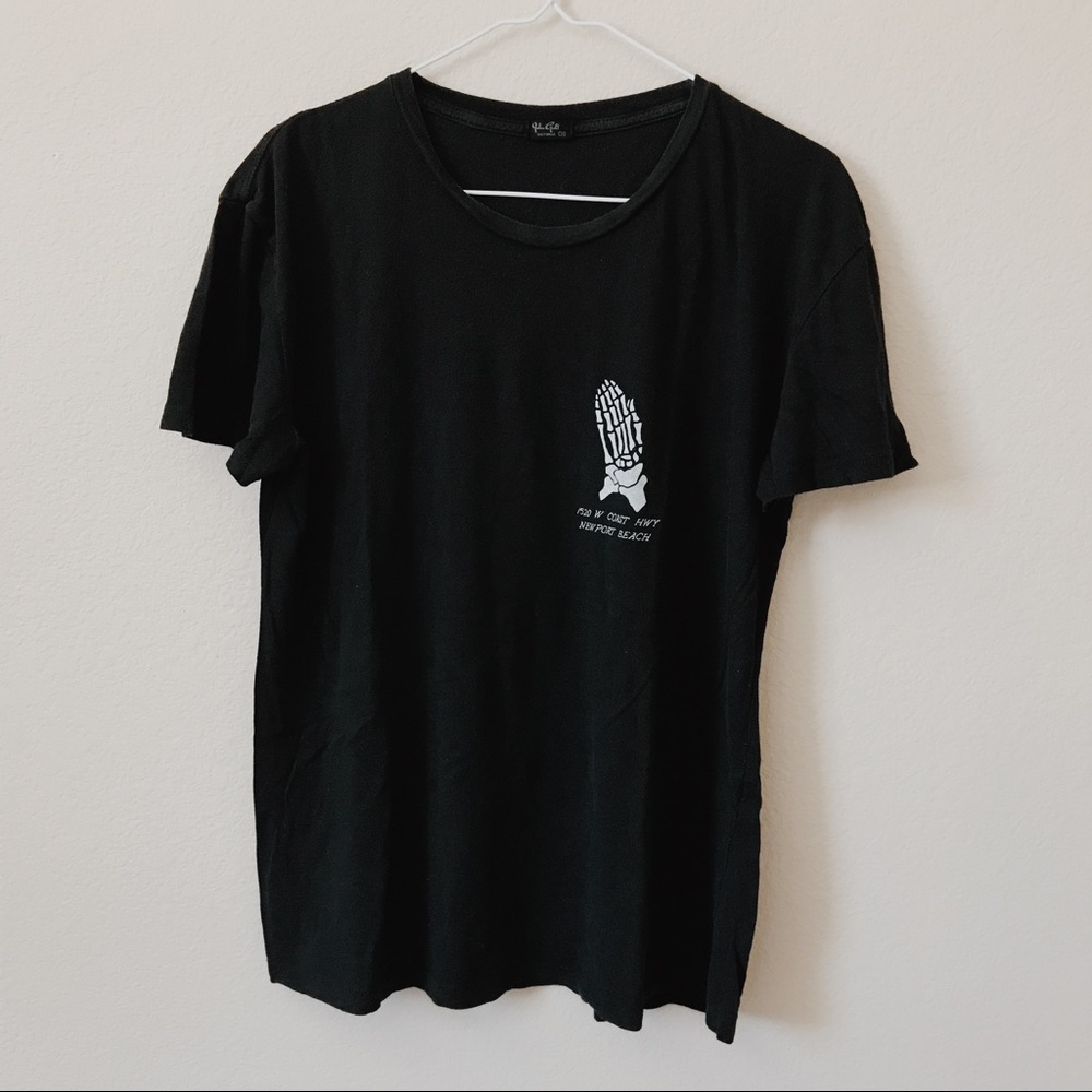 BM Skeleton Hands Tee