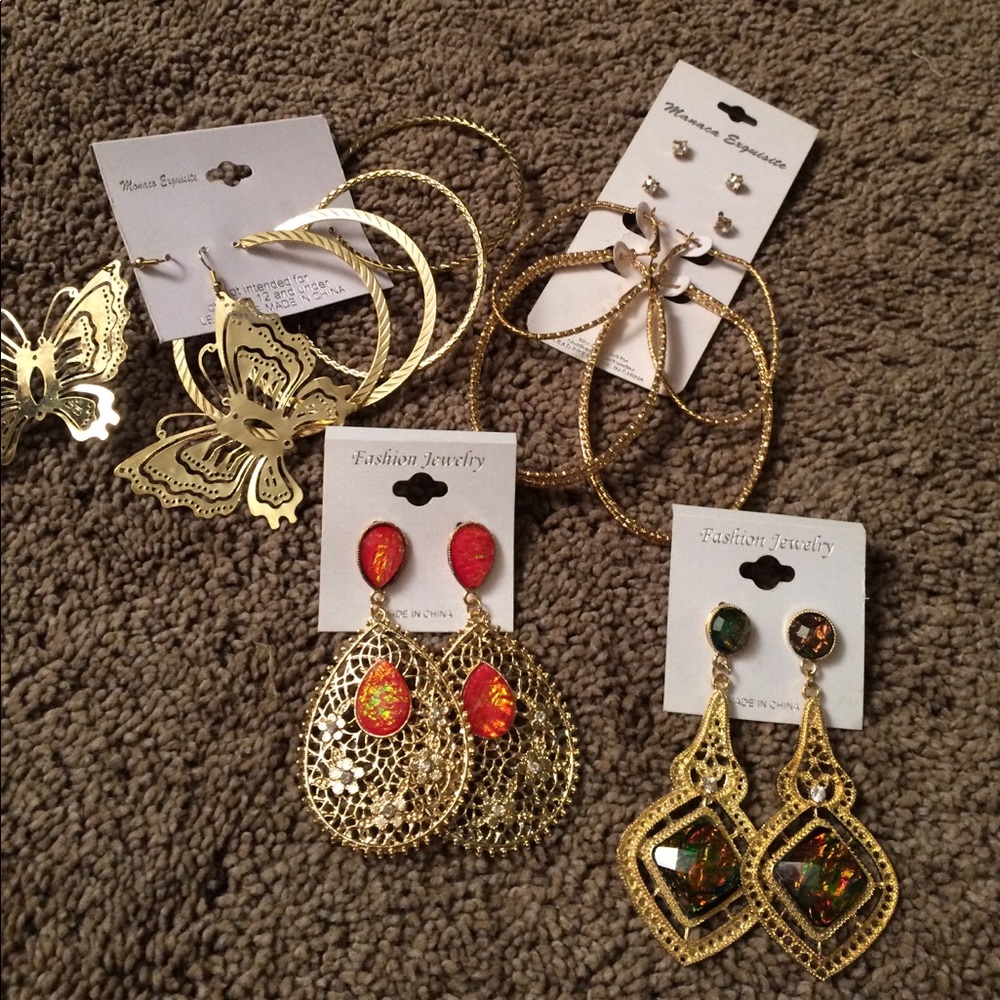 Large earrings lot