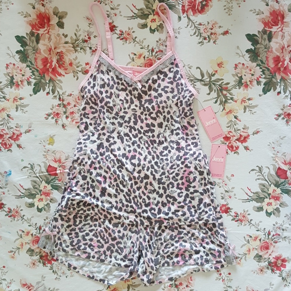 🌟 NWT🌟Jenni by Jennifer Moore Pajama Top & Boxer