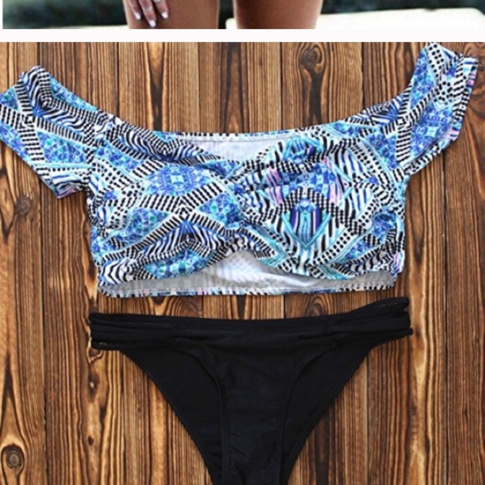 Off The Shoulder Bikini Size Small - image 2