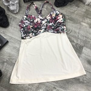 Lululemon Wrap it Up tank w built in bra BUTTERFLY