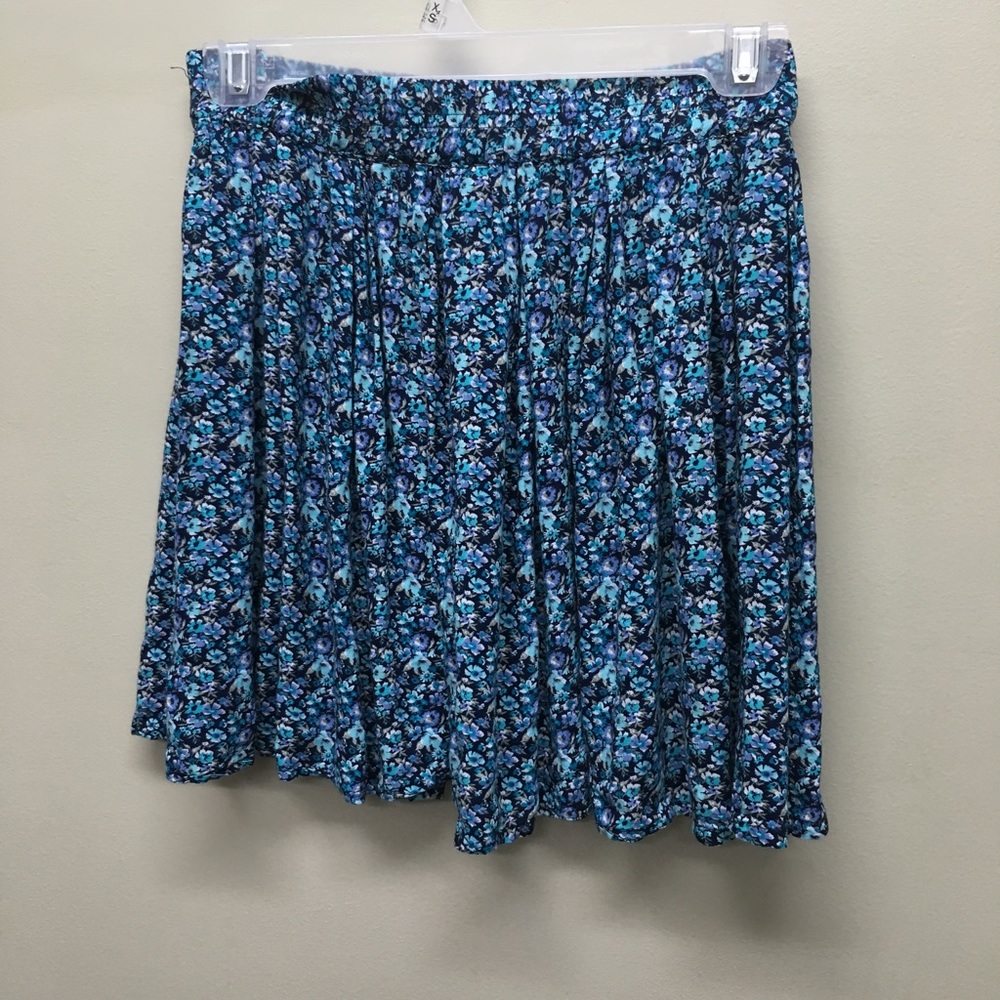 Flowing flower skirt