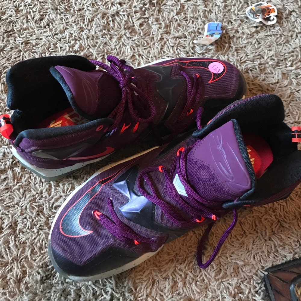 Lebron  James NIKE mens