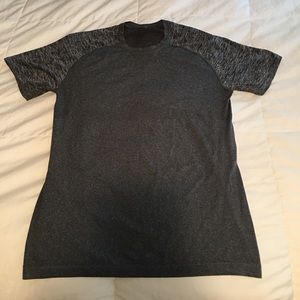 Lululemon Metal Vent Tech short sleeve