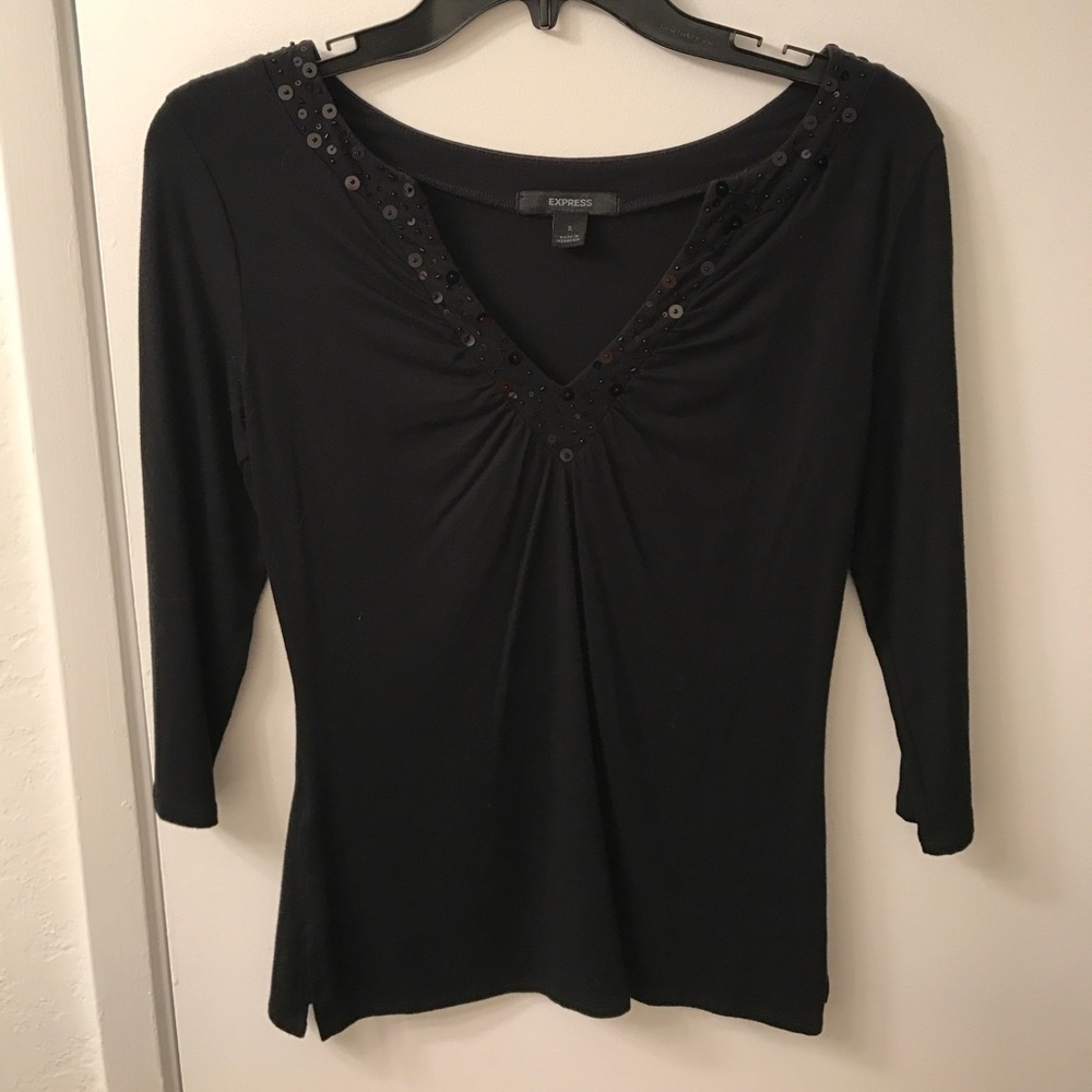 Express 3/4 Sleeve Top