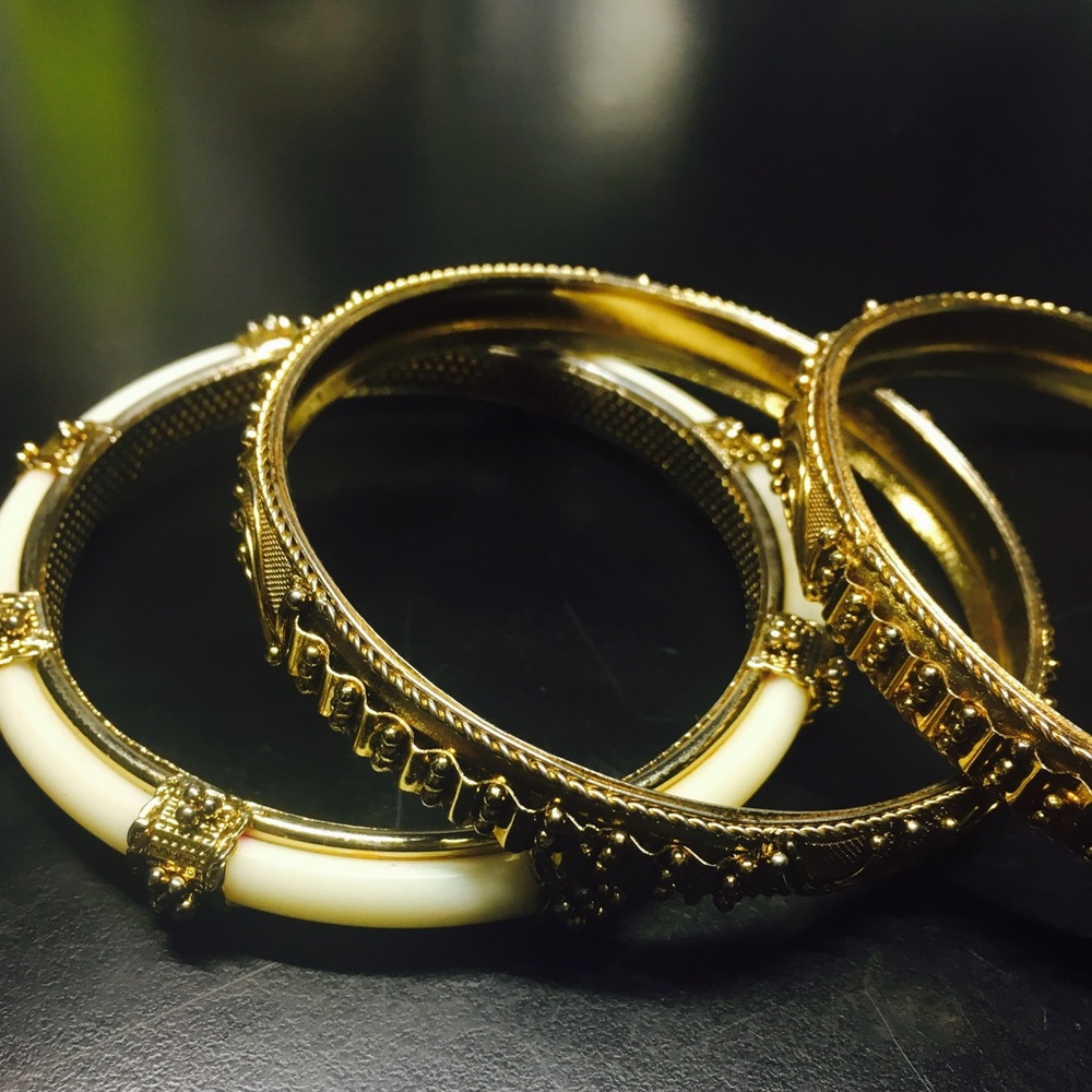 Gold and white set of 3 bangles