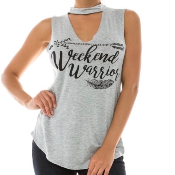 Cut Out Graphic Top - Picture 2 of 6