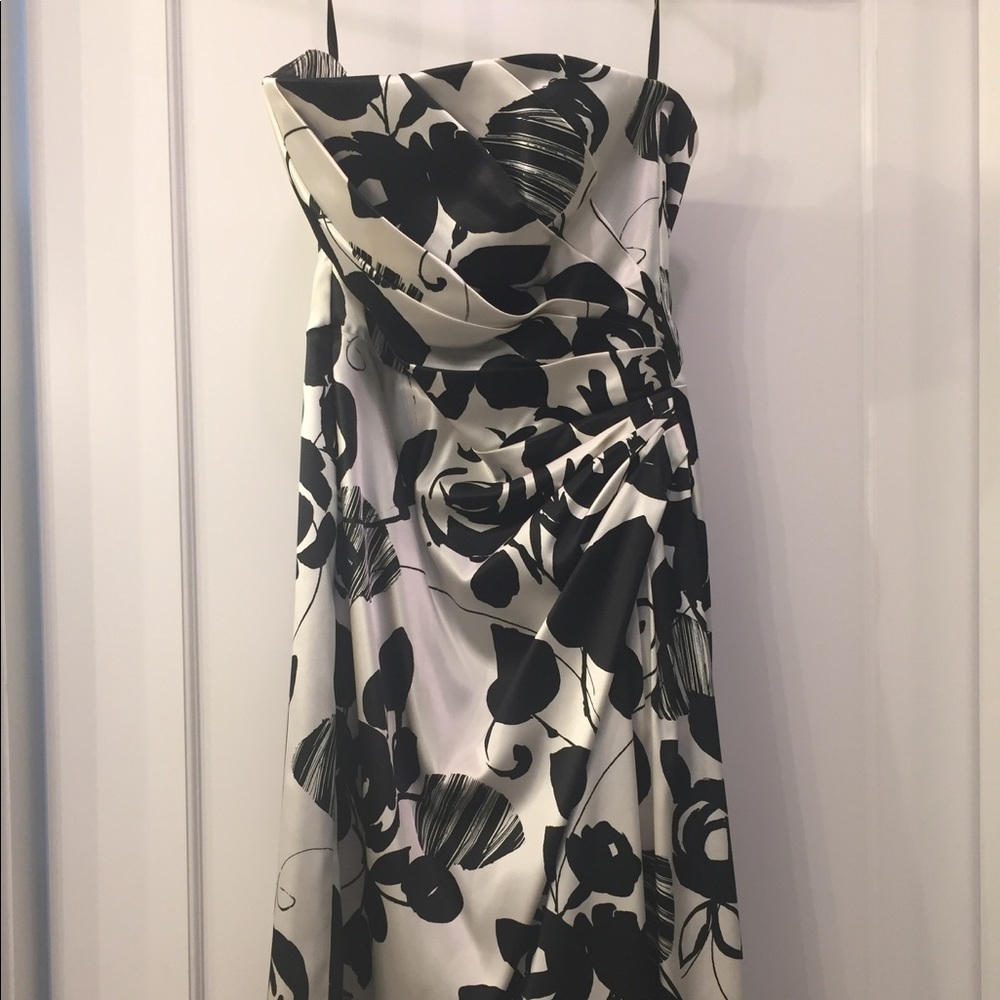 White House Black Market  floral strapless dress