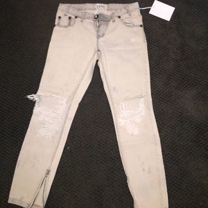 light grey ripped bf jeans