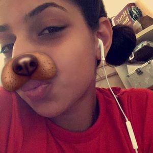 Meet your Posher, Selvia