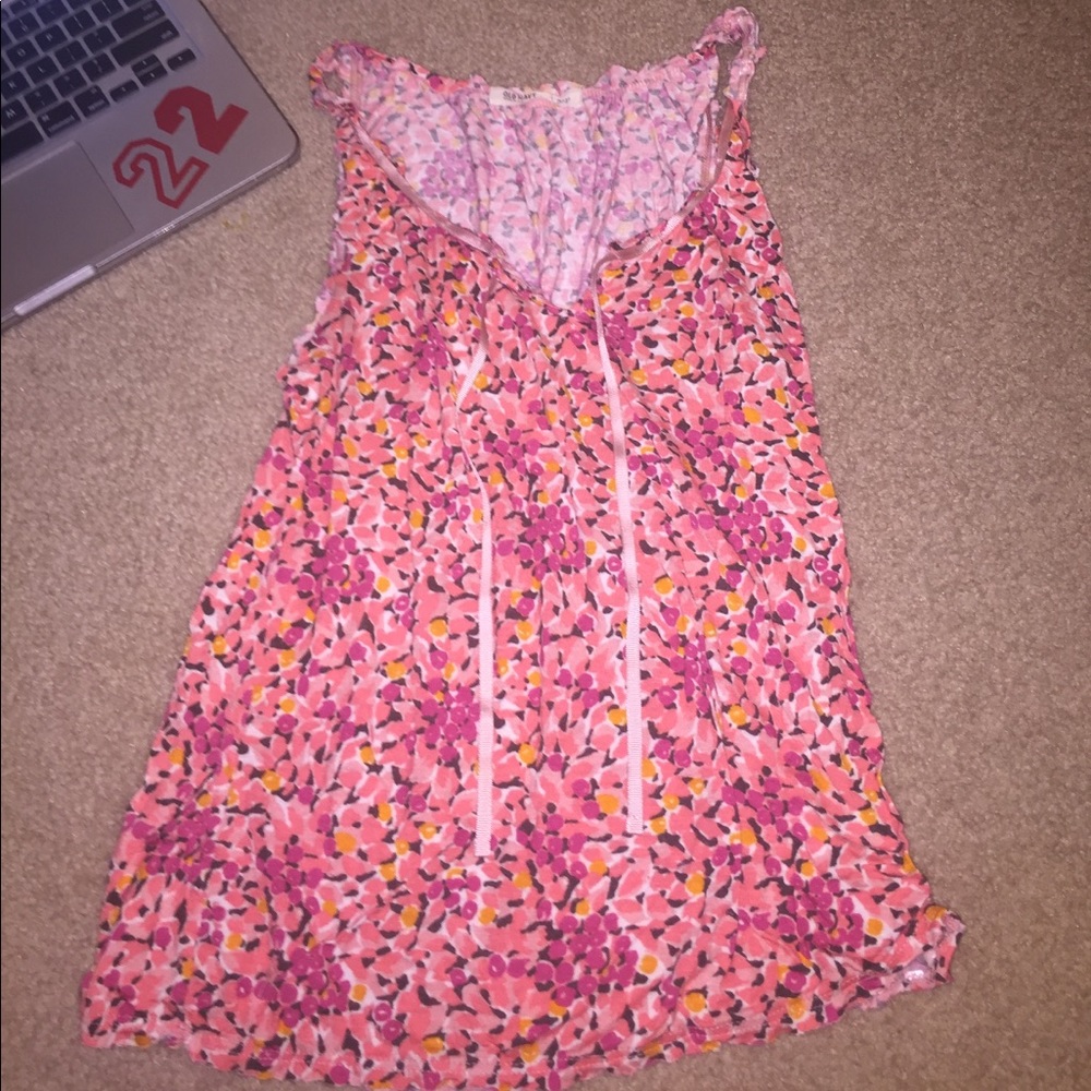 Tank top.