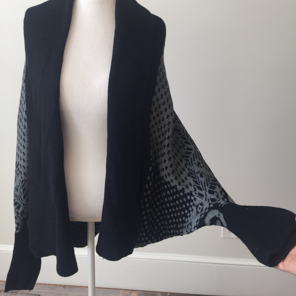 Express Slouch Sweater in Black and Grey