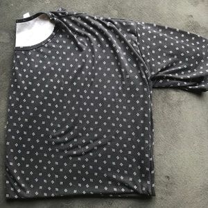 LuLaRoe black Irma Sz L