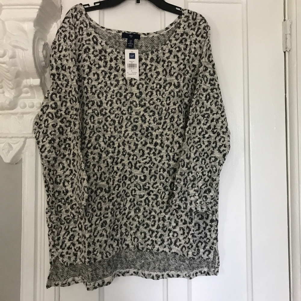 GAP Leopard print sweater