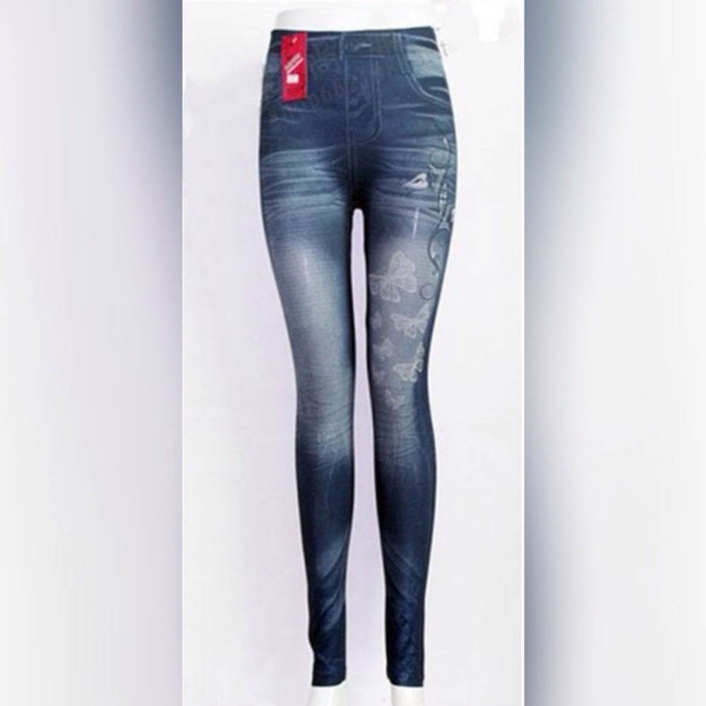 ❗️LAST ONE❗️5🌟Rated! Butterfly Jean Print Legging - Picture 4 of 5