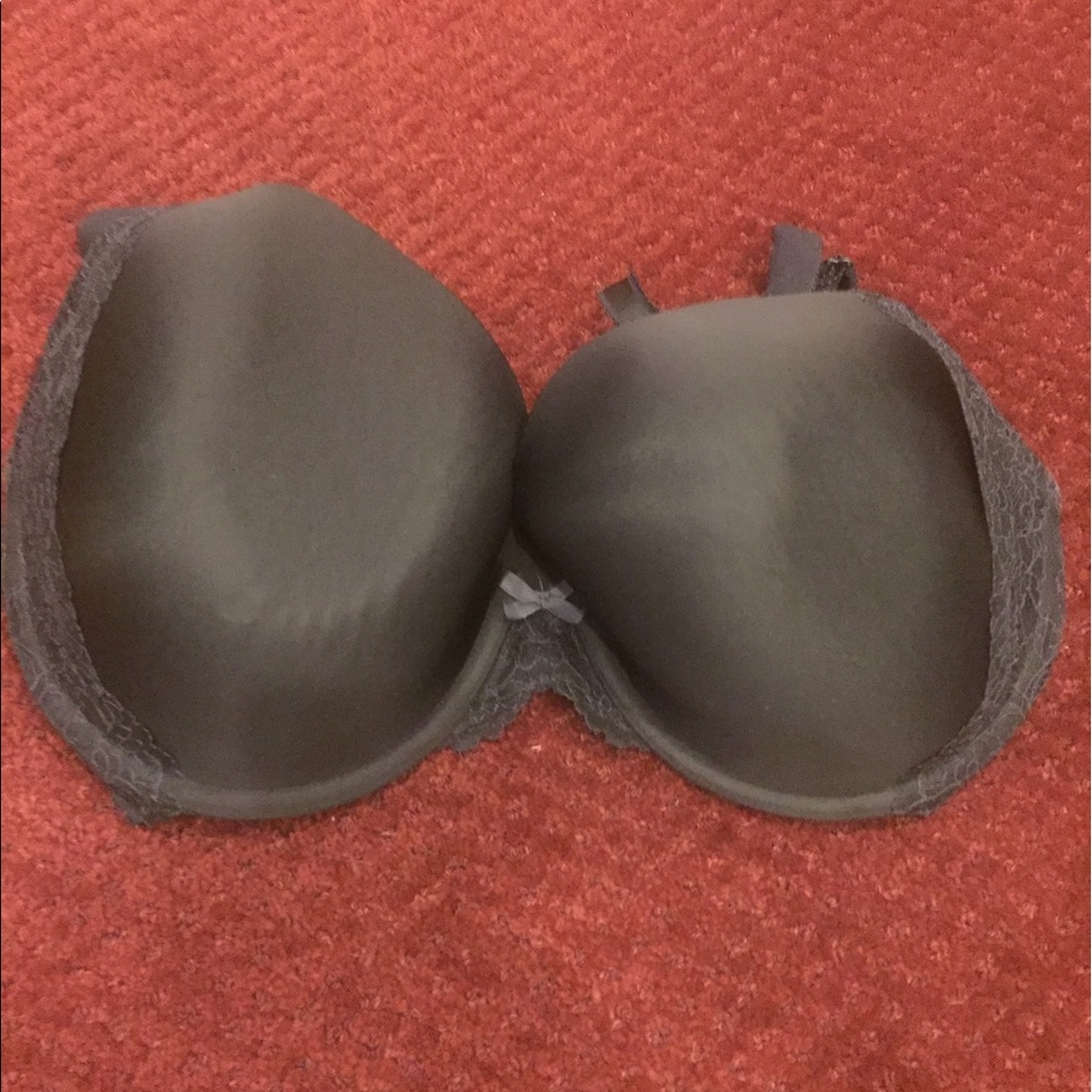Super cute black bra