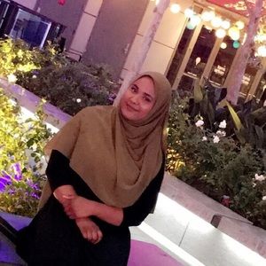 Meet your Posher, Asha