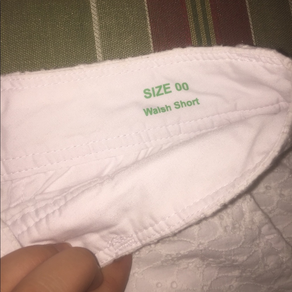 Adrodable Lilly Pulitzer Shorts - Picture 3 of 4