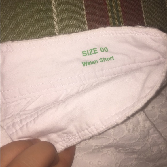 Adrodable Lilly Pulitzer Shorts - Picture 3 of 4